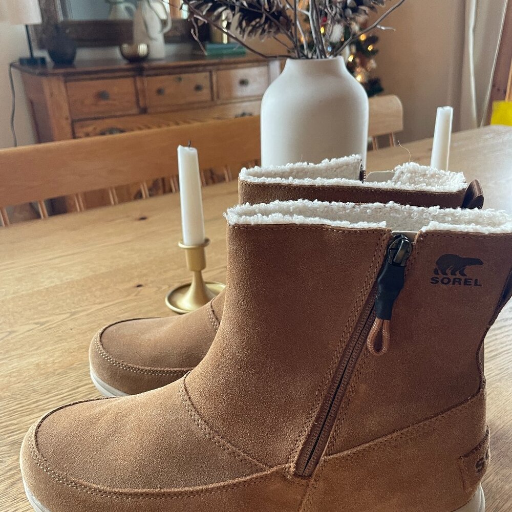SOREL Women’s Boots Size 10 Emelie Fur Waterproof Camel Brown Leather